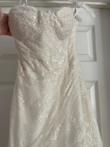 Monique Lhuillier 'Dream' wedding dress size-02 PREOWNED