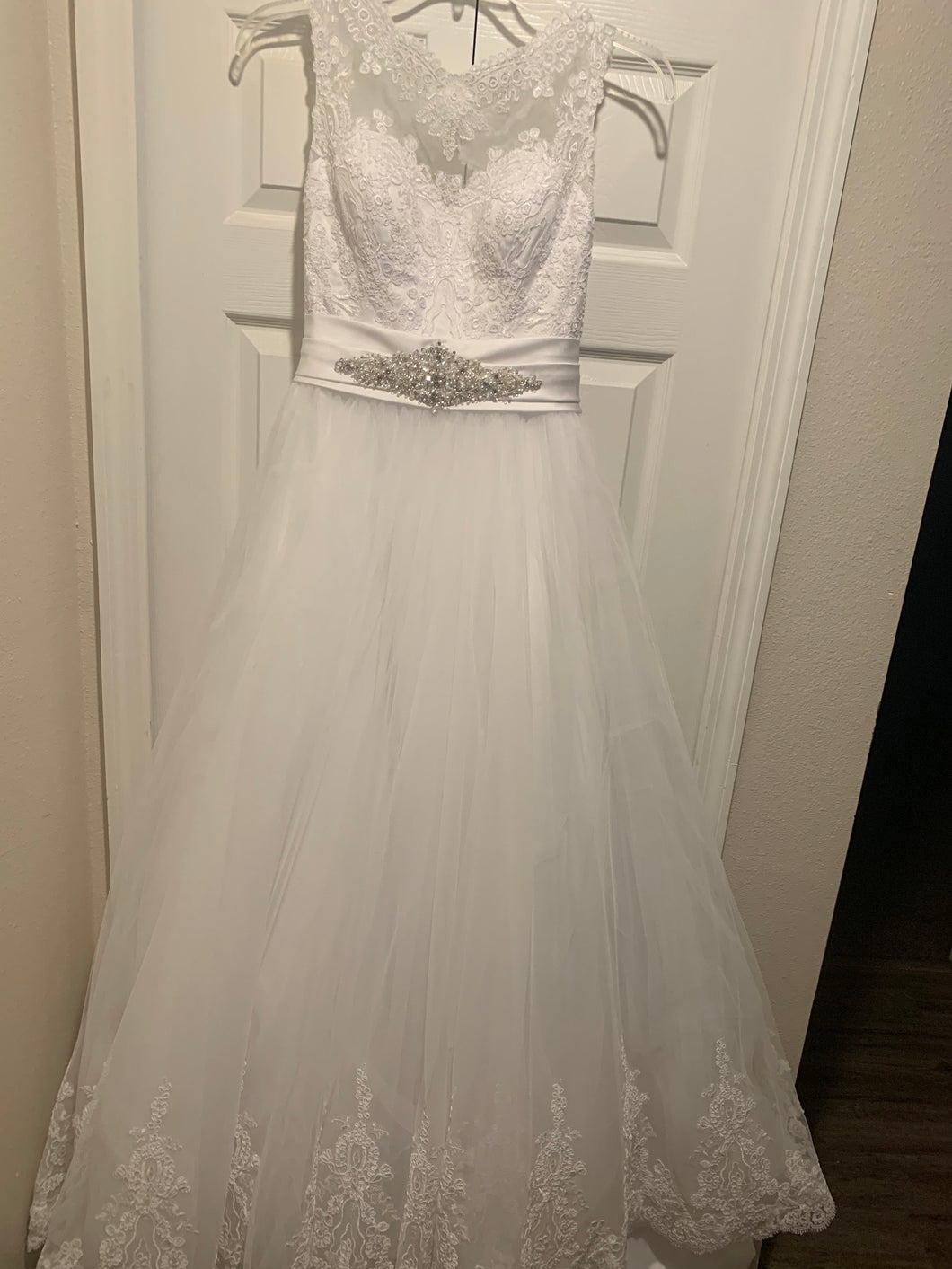 Symphony of Venus 'Ball gown' wedding dress size-08 PREOWNED