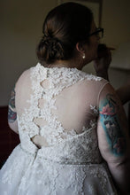 Load image into Gallery viewer, Rebecca Ingram &#39;Olivia&#39; size 24 used wedding dress back view on bride

