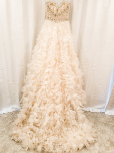 Lazaro 'Unknown' wedding dress size-10 PREOWNED