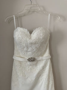 White 1 'Silvia' size 4 used wedding dress front view on hanger