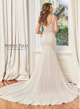 Load image into Gallery viewer, sophia tolli &#39;Summer- Y11950&#39; wedding dress size-00 NEW

