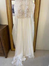 Load image into Gallery viewer, Maggie Sottero &#39;Gabriella&#39; wedding dress size-12 SAMPLE
