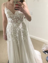 Load image into Gallery viewer, Mon Cheri Bridal &#39;118136&#39; size 10 sample wedding dress front view on bride
