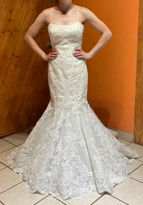 Enzoani 'Dakota' wedding dress size-02 PREOWNED