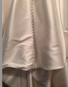 Essense of Australia 'D2486' wedding dress size-06 PREOWNED