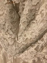 Load image into Gallery viewer, Watters &#39;Willowby&#39; size 2 new wedding dress close up of fabric
