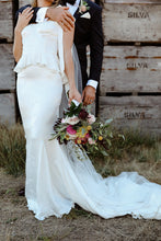 Load image into Gallery viewer, Daughters of Simone &#39;Lottie&#39; wedding dress size-02 PREOWNED
