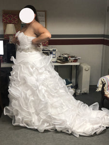 David's Bridal 'SWG492' wedding dress size-14 NEW