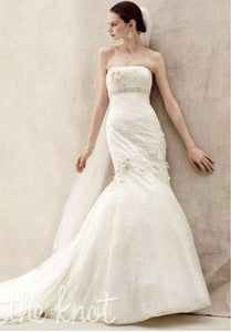 Oleg Cassini '7CWG377' size 0 used wedding dress front view on model