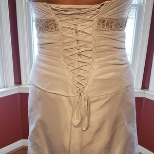eden bridal 'N/A' wedding dress size-16 NEW