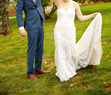 Load image into Gallery viewer, Hayley Paige &#39;Blush 1858&#39; wedding dress size-08 PREOWNED
