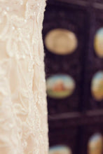 Load image into Gallery viewer, David&#39;s Bridal &#39;Sweeetheart&#39; size 6 used wedding dress close up of fabric
