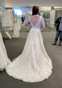 Oleg Cassini 'CWG792' wedding dress size-04 NEW