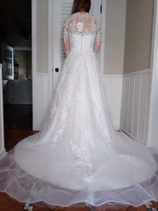 Style Fun 'A-Line ' wedding dress size-06 NEW