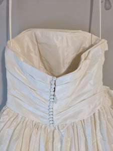 Amsale 'aRDEN' wedding dress size-06 NEW