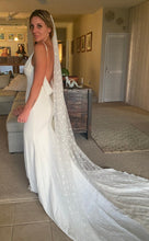 Load image into Gallery viewer, Made With Love &#39;Archie&#39; wedding dress size-10 NEW
