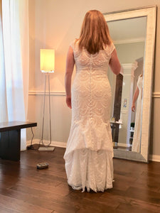 AllureBridals 'Fern' size 12 used wedding dress back view on bride