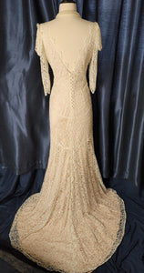 Elizabeth Fillmore 'Sandrine French' wedding dress size-04 PREOWNED