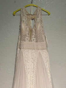 Chic Nostalgia 'echo' wedding dress size-12 PREOWNED