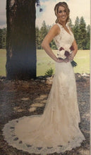 Load image into Gallery viewer, Maggie Sottero &#39;Melanie 4MS061&#39; wedding dress size-10 PREOWNED
