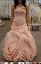Load image into Gallery viewer, Vera Wang White &#39;Blush Pink&#39; size 12 used wedding dress front view on bride
