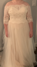 Load image into Gallery viewer, Cocomelody &#39;Adalyn&#39; wedding dress size-14 NEW
