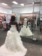 Load image into Gallery viewer, David&#39;s Bridal &#39;Strapless Tulle&#39;
