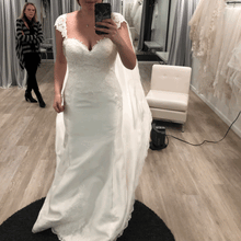 Load image into Gallery viewer, Maggie Sottero &#39;Laynie&#39; wedding dress size-08 SAMPLE
