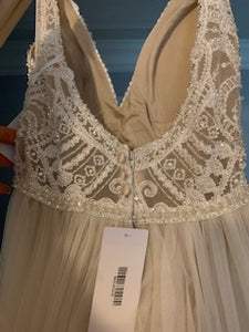 Allure Bridals '9552' wedding dress size-02 NEW