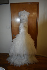 DENNIS BASSO FOR KLEINFELD  'DENNIS BASSO' wedding dress size-02 PREOWNED