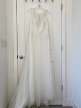 Load image into Gallery viewer, Rebecca Ingram &#39;Gina&#39; wedding dress size-12 SAMPLE
