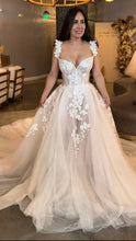 Load image into Gallery viewer, Galia lahav &#39;Euphoria&#39; wedding dress size-04 PREOWNED
