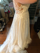 Load image into Gallery viewer, Morilee &#39;2191&#39; wedding dress size-18 NEW
