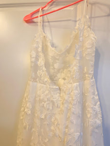 Emmy Mae 'Bec' wedding dress size-06 PREOWNED