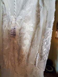 Oleg Cassini 'CWG844' wedding dress size-08 NEW