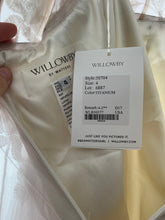 Load image into Gallery viewer, Willowby &#39;Galatea&#39; wedding dress size-06 NEW
