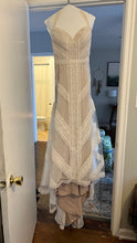 Load image into Gallery viewer, Lillian West &#39;Lillian West by Justin Alexander&#39; wedding dress size-04 PREOWNED
