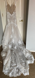 Essense of Australia 'D2770' wedding dress size-12 NEW