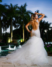 Load image into Gallery viewer, Galia Lahav &#39;Suzzanne&#39; size 4 used wedding dress back view on model
