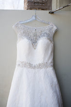 Load image into Gallery viewer, Casablanca &#39;LILAC&#39; wedding dress size-18 PREOWNED
