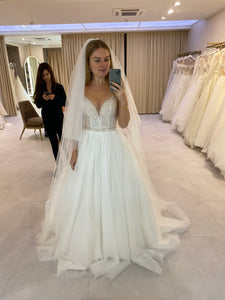Milla Nova 'Meldi gown' wedding dress size-02 NEW