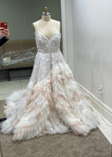 Load image into Gallery viewer, Hayley Paige &#39;Max&#39; wedding dress size-14 NEW
