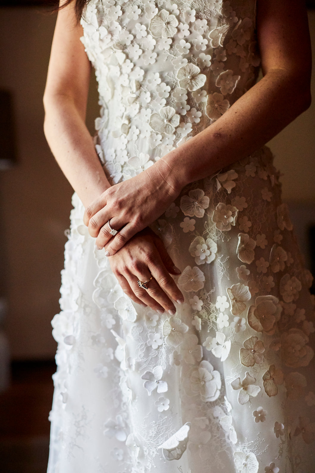 Oscar de la Renta 'Laine' size 14 used wedding dress front view on bride