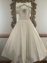 Load image into Gallery viewer, Brooklyn Grace &#39;Darla&#39; wedding dress size-10 NEW
