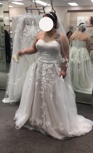 David's Bridal 'WG3861' wedding dress size-14 NEW
