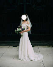 Load image into Gallery viewer, Legends Romona Keveza &#39;Unknown&#39; wedding dress size-00 PREOWNED
