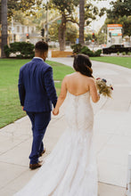 Load image into Gallery viewer, Allure Bridals &#39;9376&#39;
