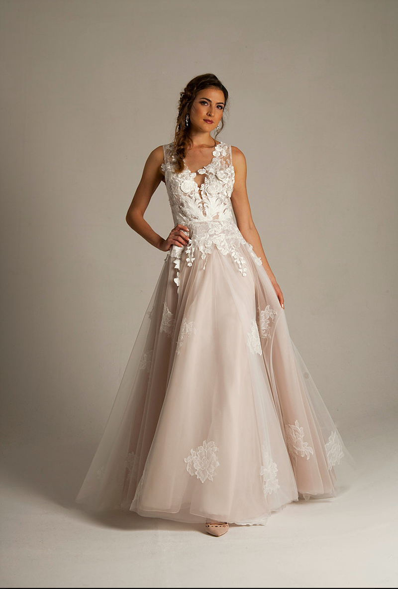 Barbara Kavchok 'Callie' size 4 new wedding dress front view on model