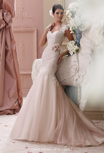 David Tutera 'Meadow' size 6 new wedding dress front view on model